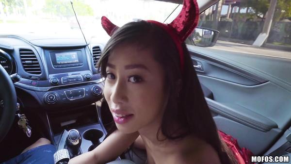 My lucky day. Sexy Asian chick Jade on my cock