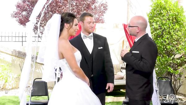 Transsexual porn with Chanel - Fucking before the wedding
