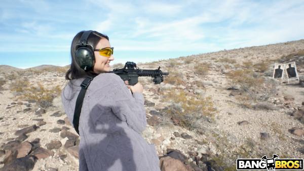 Eliza - Amateur at a military training ground in pov